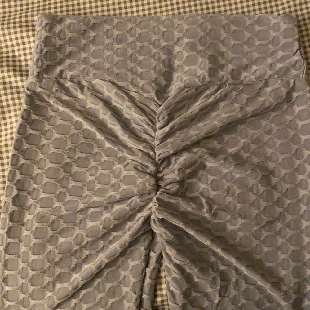 High waisted booty scrunch leggings